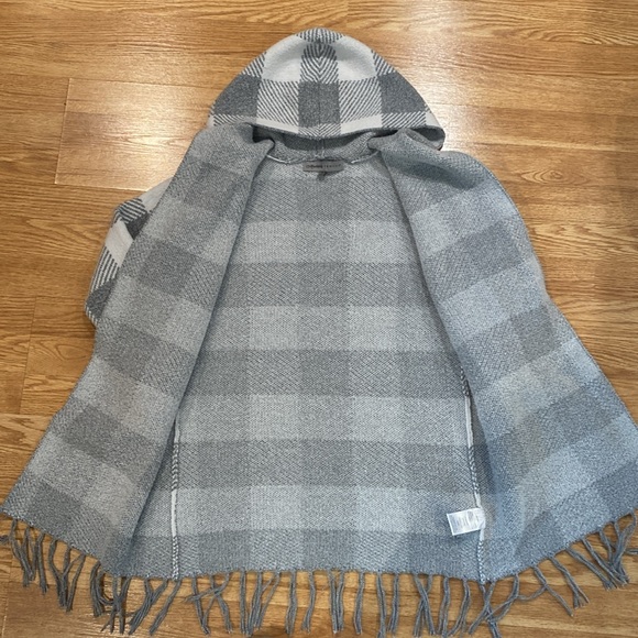 Absolutely Famous CARDIGAN long gray and white hooded with fringe design - Picture 3 of 8